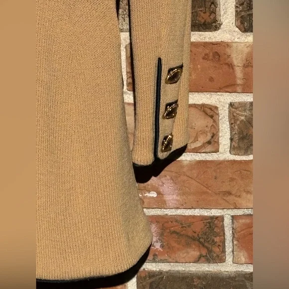 St.John Collection by Marie Gray,Tan Knit Jacket W/ Black Trim,Gold Buttons SZ 6 - Picture 10 of 12